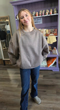 Oversized Drop Sweatshirt