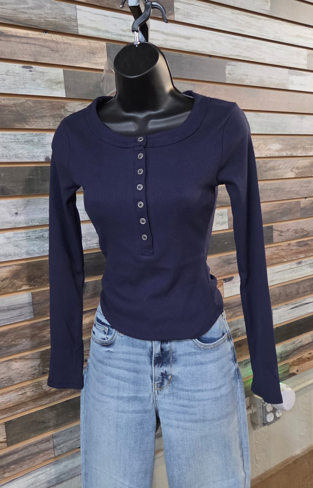Fitted Long Sleeve Ribbed Henley