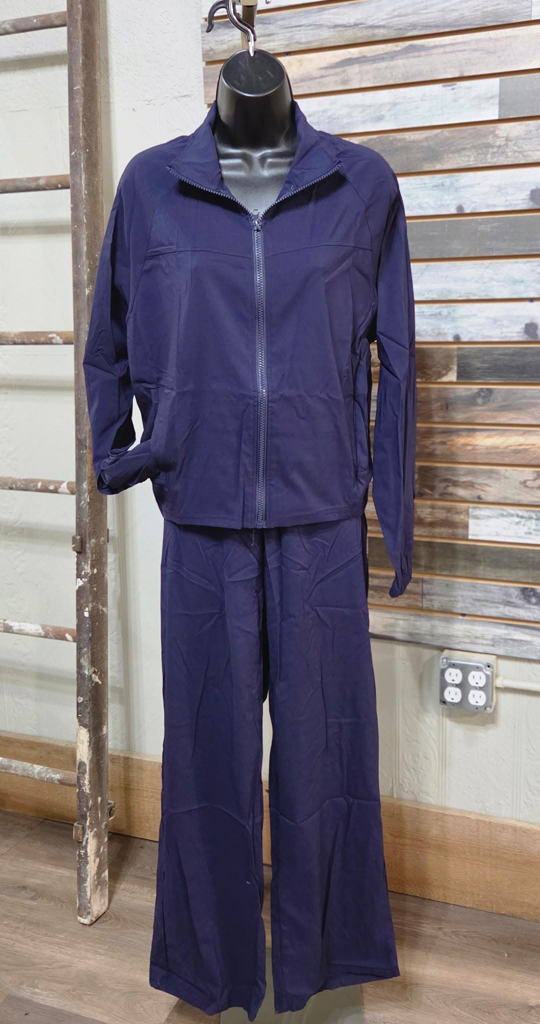 Activewear pants set