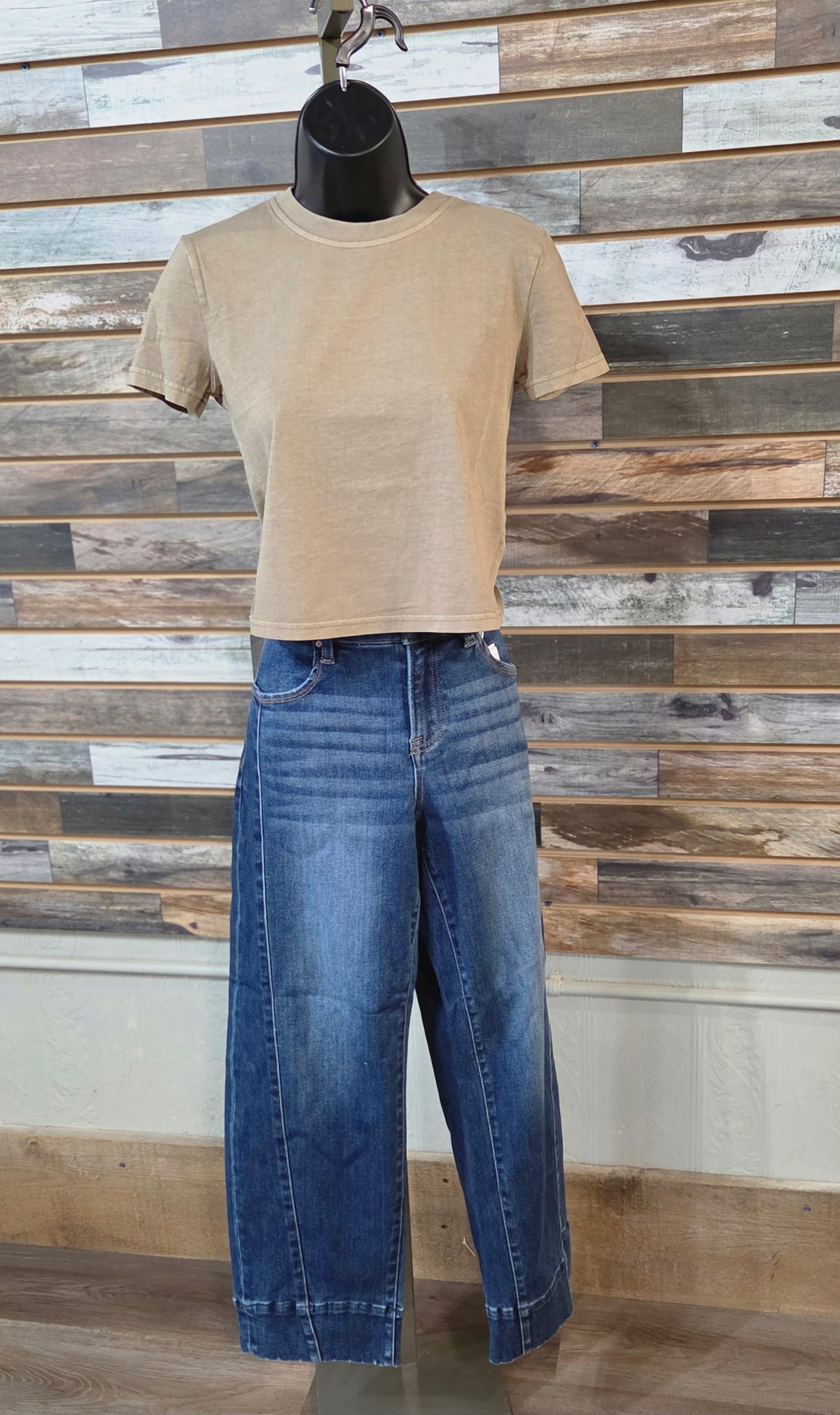 Washed Sleeve Cropped Knit Tee