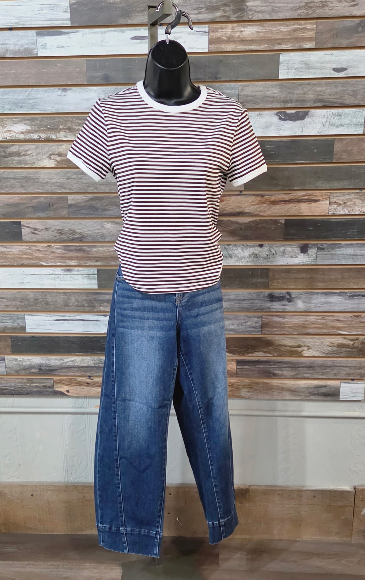 Striped contrast rib banded tee
